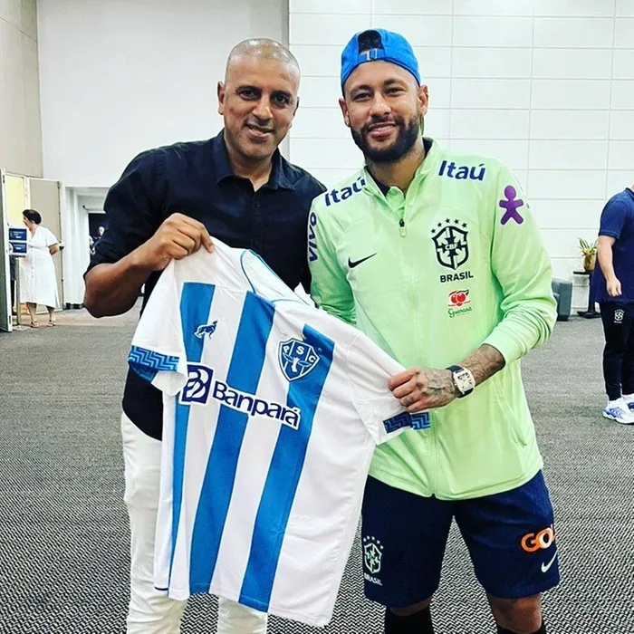 Quem vai ao Pará... Neymar ganha camisas de Remo e Paysandu 