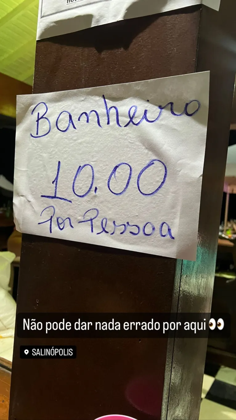 Banheiro a R$ 10 em Salinas: veranistas voltam a reclamar