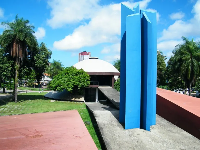 Memorial Magalhães Barata possuía arquitetura que chamava a atenção de quem passava pela Praça da Leitura, em São Brás