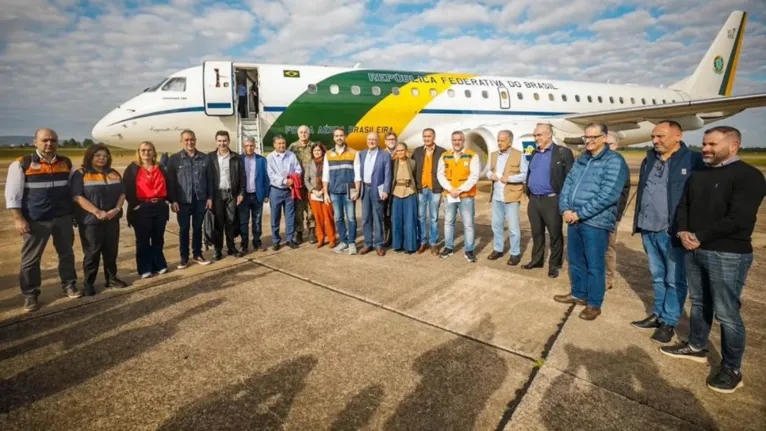 Comitiva do Governo Federal chegou ao Rio Grande do Sul na manhã deste domingo (10)