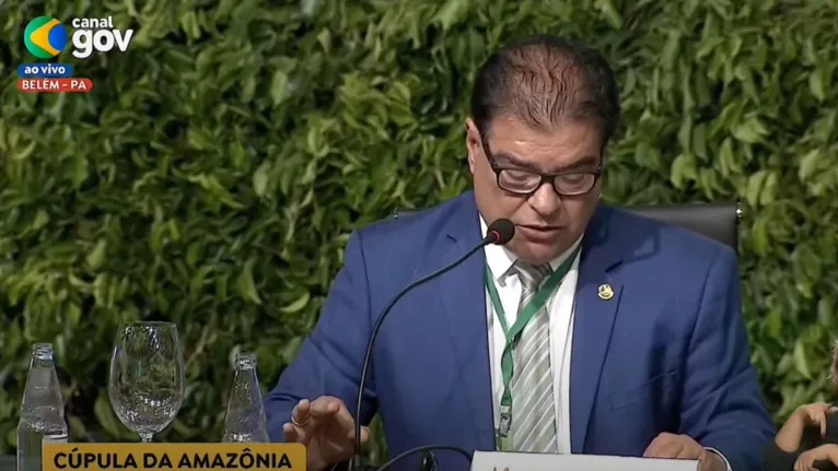 O senador Nelsinho Trad (PSD-MS) se manifestou durante a Cúpula da Amazônia como representante do Parlamento Amazônico