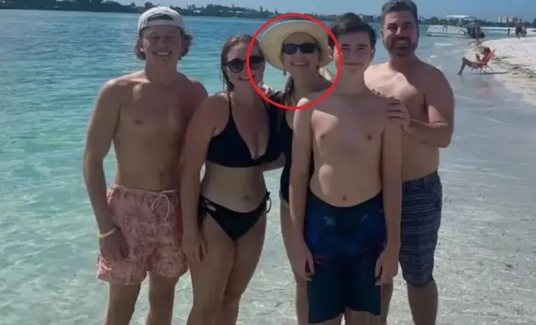 Banhista fica com ferrão de arraia cravado nas costas