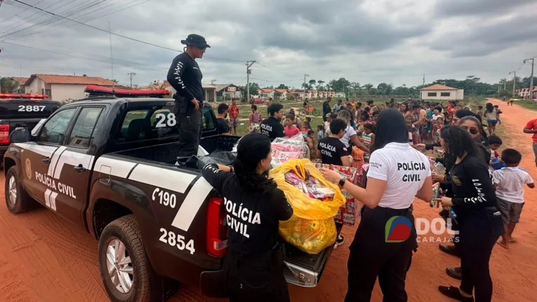 Mais de mil brinquedos foram doados  pelos agentes da segurança pública