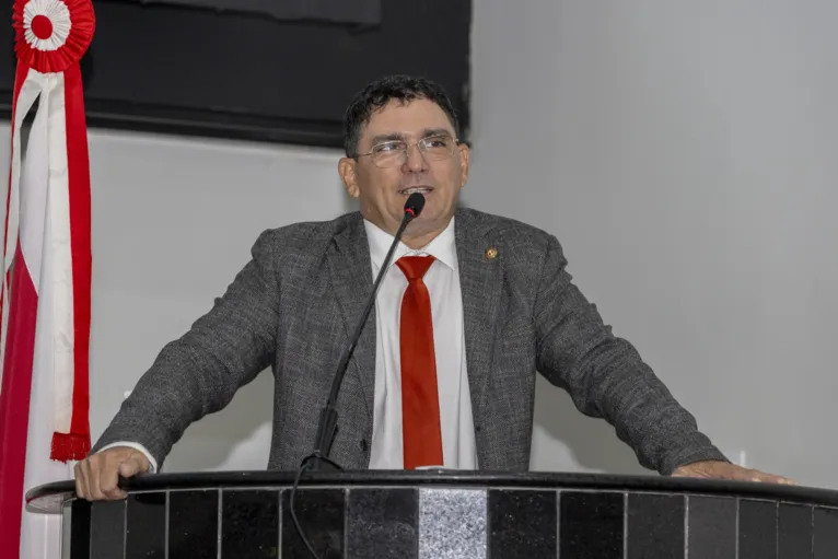 Deputado Angelo Ferrari.