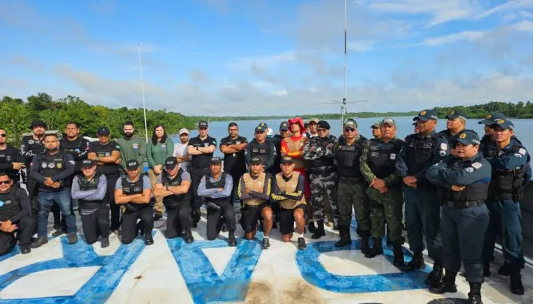 Agentes que participaram da Operação Jaburu