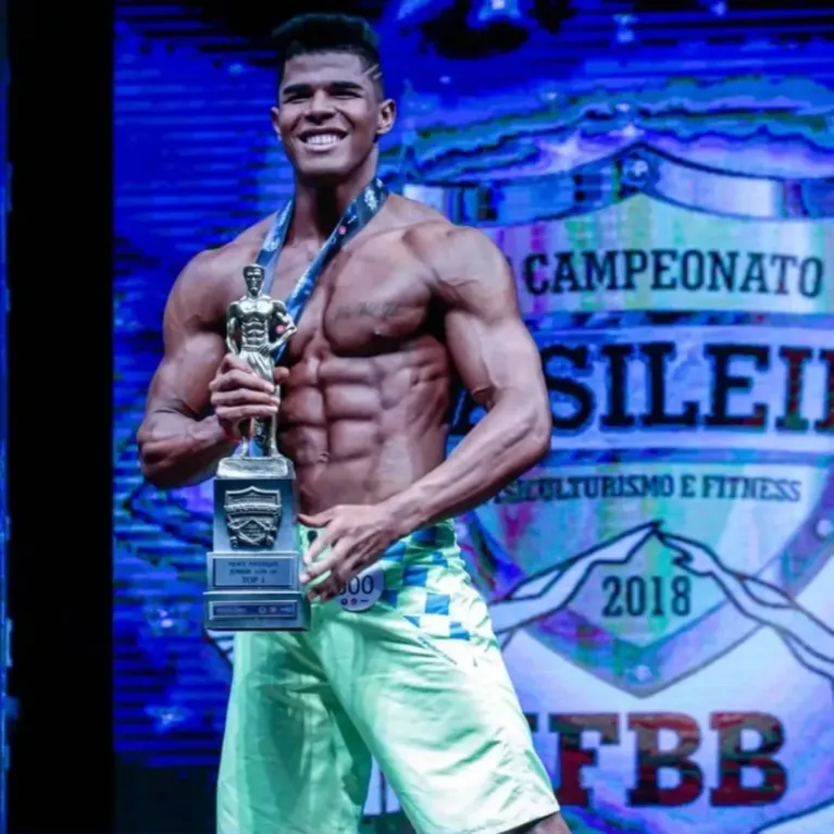 Eustácio foi campeão do Men's Physique Júnior, em 2018