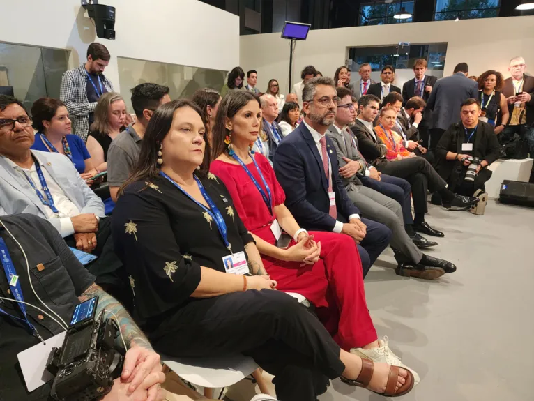 Painel com Governadores da Amazônia