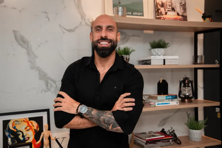 Ricardo Wanderley, arquiteto do Torre La Vie, mostra as penthouses, tendência na arquitetura