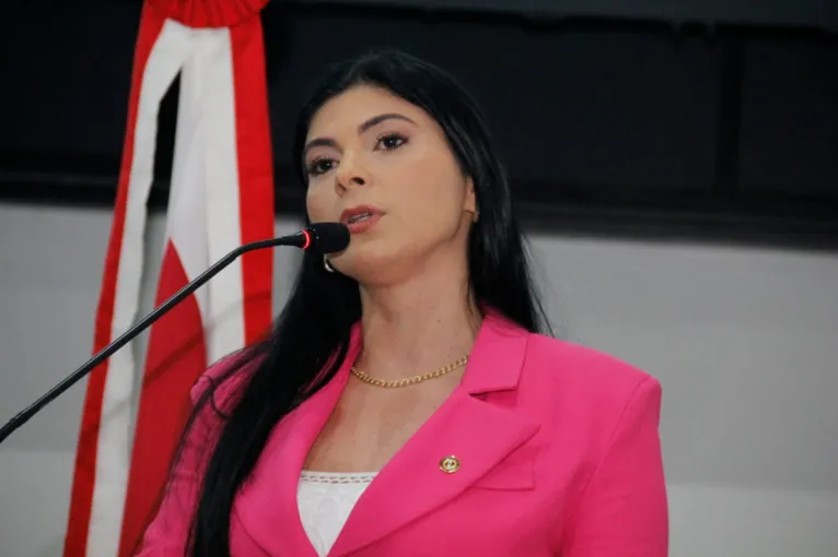 Deputada Diana Belo (MDB)