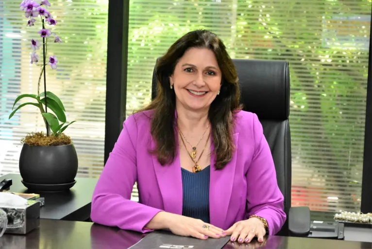 Conselheira Presidente do TCE-PA, Rosa Egídia Crispino C. Lopes.