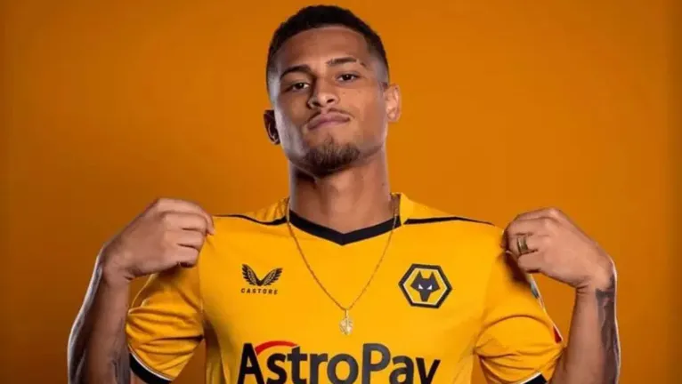 Revelado pelo Flamengo, João Gomes agora é um dos destaques do Wolverhampton na Premier League.