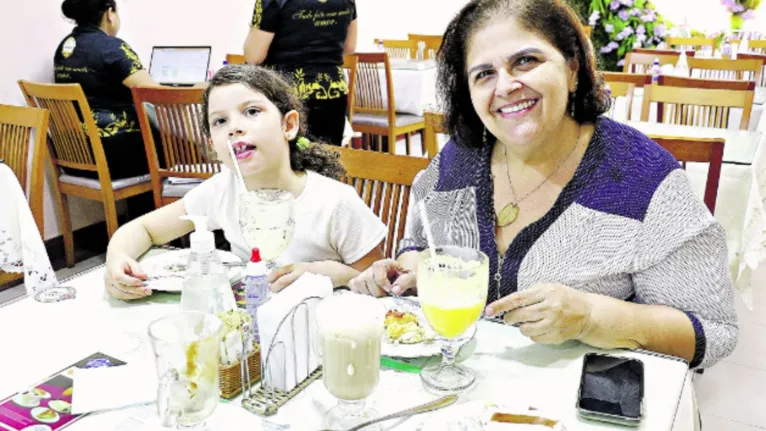 Assunda foi só elogios aos pratos servidos no Estrela Azul