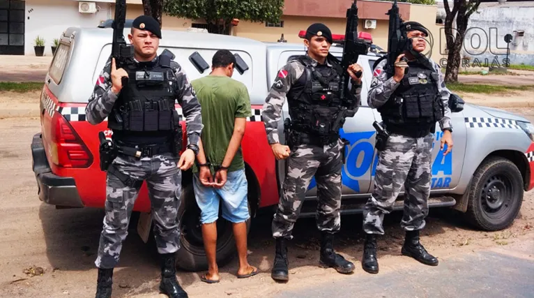 A Polícia Civil segue procurando pelo casal que também teve participação no crime.