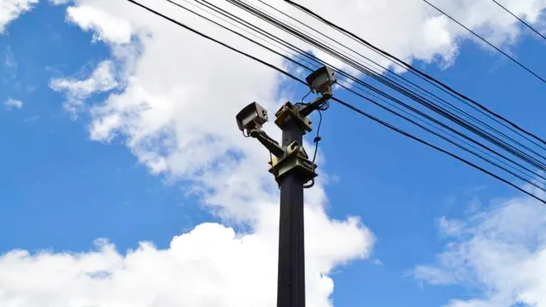 O radar possui a importante função de garantir a segurança no trânsito, evitando o excesso de velocidade e, consequentemente, o aumento de acidentes com lesões graves e mortes