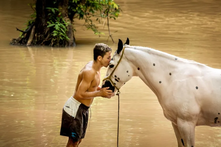 Exposição fotográfica retrata beleza na Vila de Caraparu