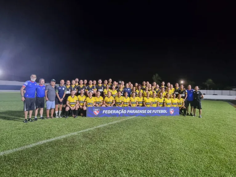 Equipe após trabalho em campo