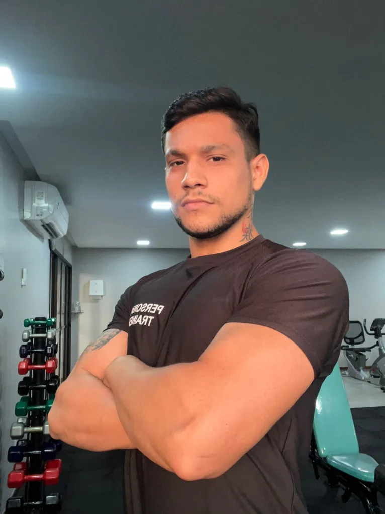 Victor Rocha atua como personal trainer em Belém há cerca de três anos