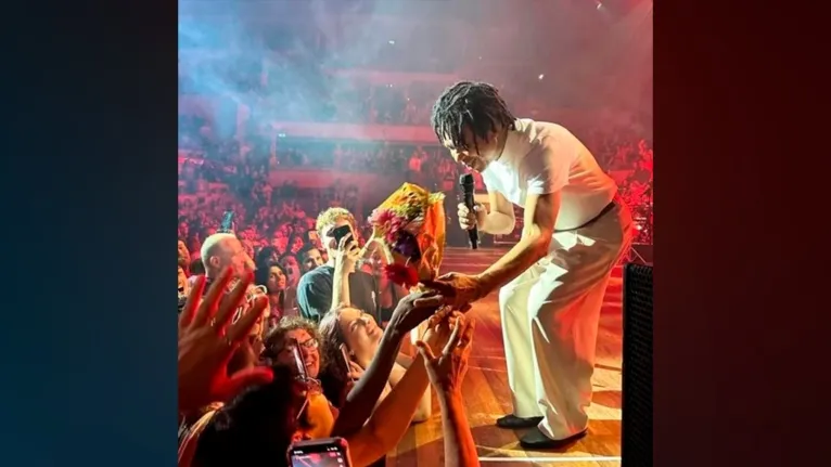 Djavan durante turnê que passou por Brasília