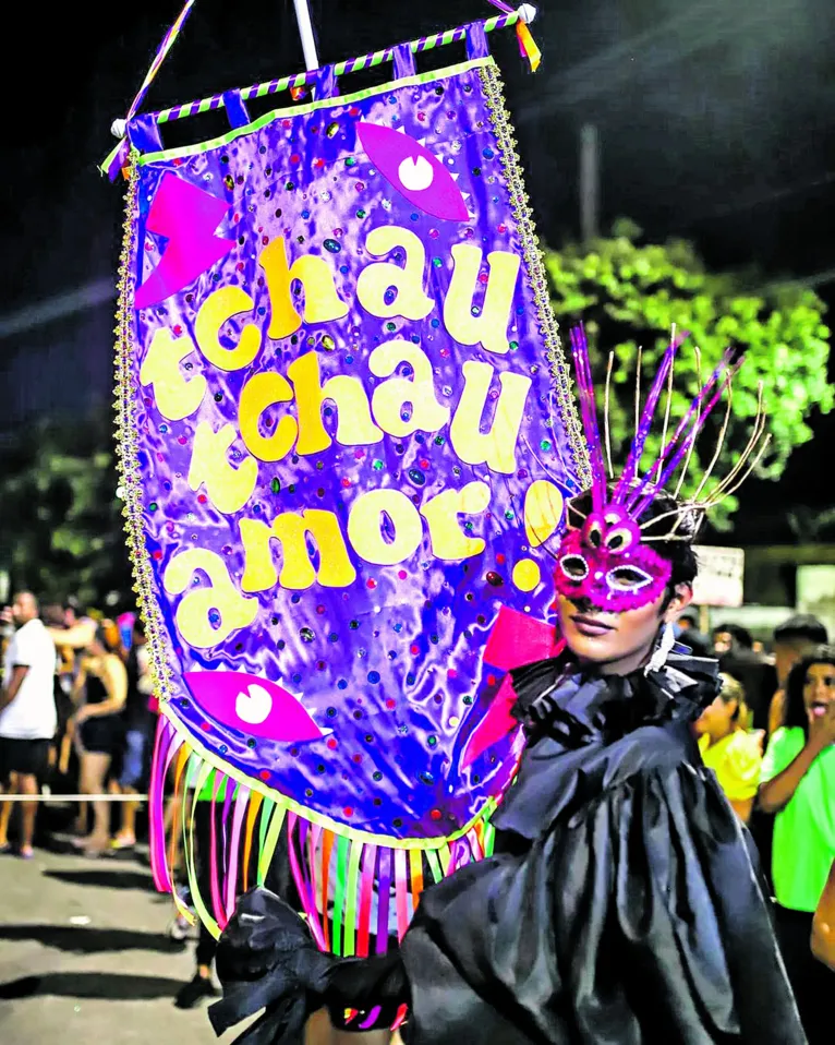 Circuito que celebra o carnaval da capital se despede com direito a cortejo com trio elétrico.