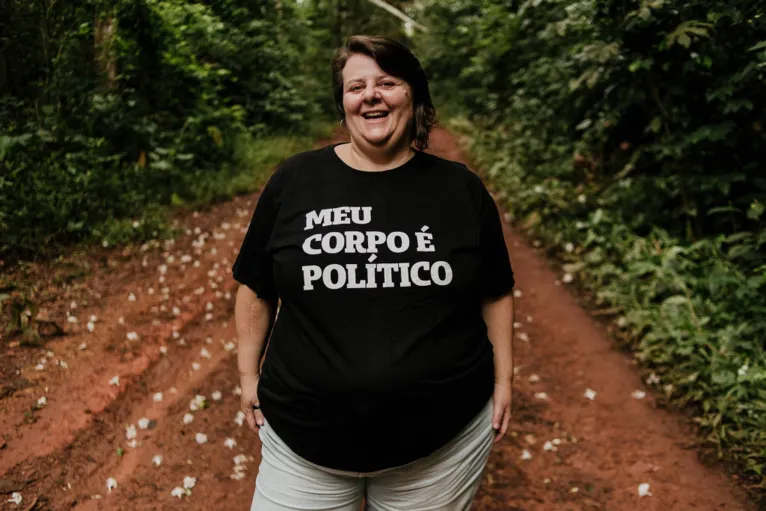 Malu Jimenez é filósofa, professora, pesquisadora doutora em Cultura Contemporânea e pesquisadora sobre gordofobia.