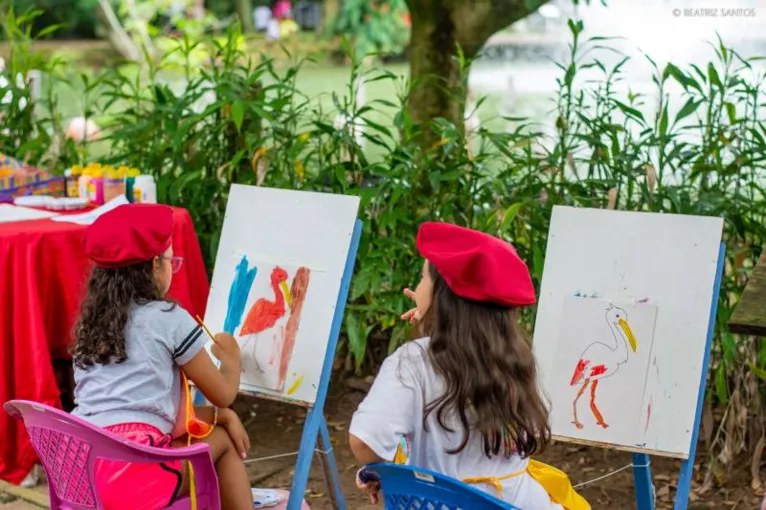 As crianças que visitarem o Mangal das Garças poderão participar da oficina de pintura