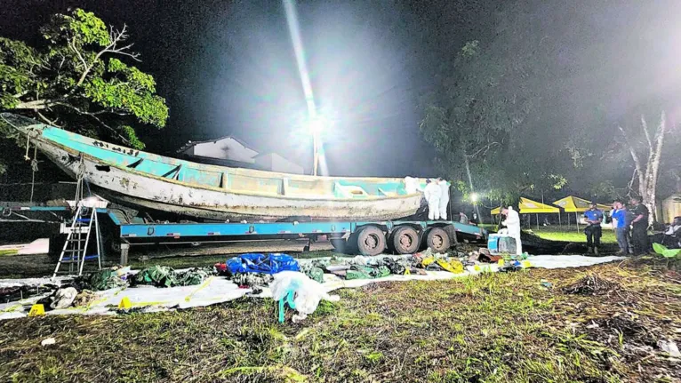 Peritos estão fazendo um trabalho minucioso a causa das mortes e identificar as vítimas