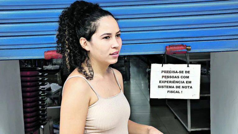 Kettley diz que loja continua com vagas abertas
