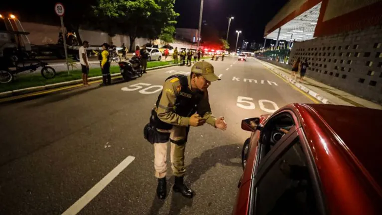 O fortalecimento das ações ostensivas aliado ao investimento vem garantindo a redução dos crimes de furto e roubo de veículos em diversos municípios.