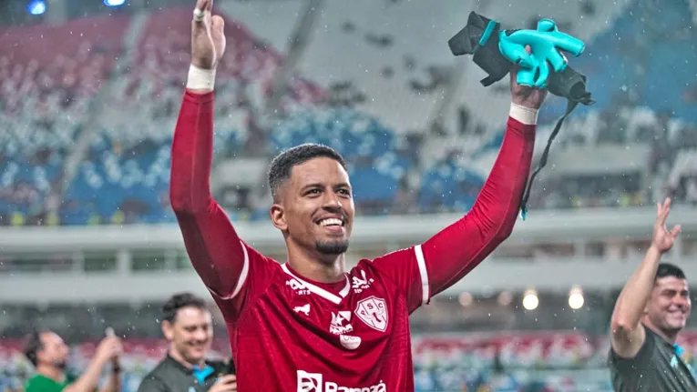 Matheus Nogueira tem a confiança da Fiel Bicolor e segue no Papão até novembro.