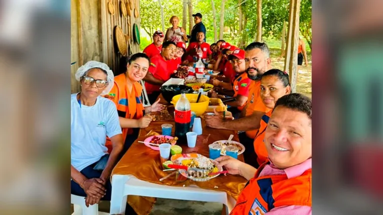 Equipe da Defesa Civil de Marabá