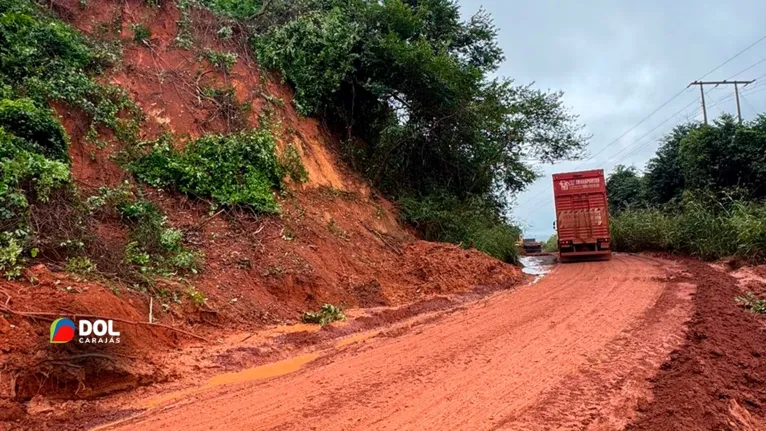 Problema no trecho da BR 422, foi resolvido parcialmente e o trânsito já está liberado em pare e siga