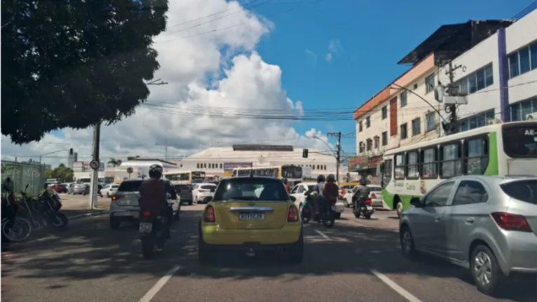 Avenida José Magalhães Barata com início da Almirante Barroso