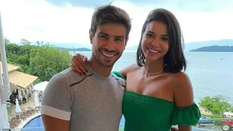 Mariano e Jakelyne Oliveira se conheceram durante "A Fazenda 12".