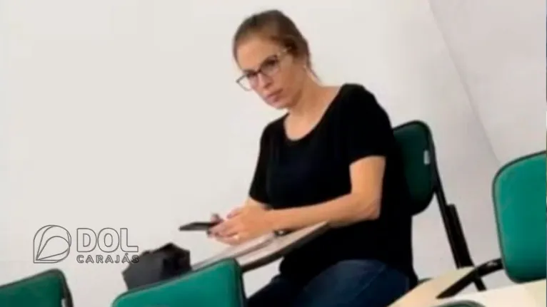 Suzane em seu primeiro dia de aula na faculdade