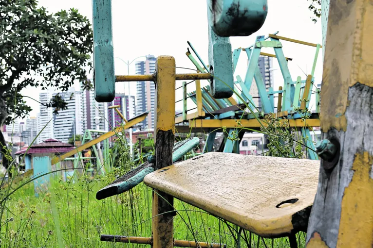 Belém, Pará, Brasil. Cidade. Abandono da Praça da Criança no bairro da Pedreira. 05-03-2024. Foto Wagner Santana/Diário do Pará.