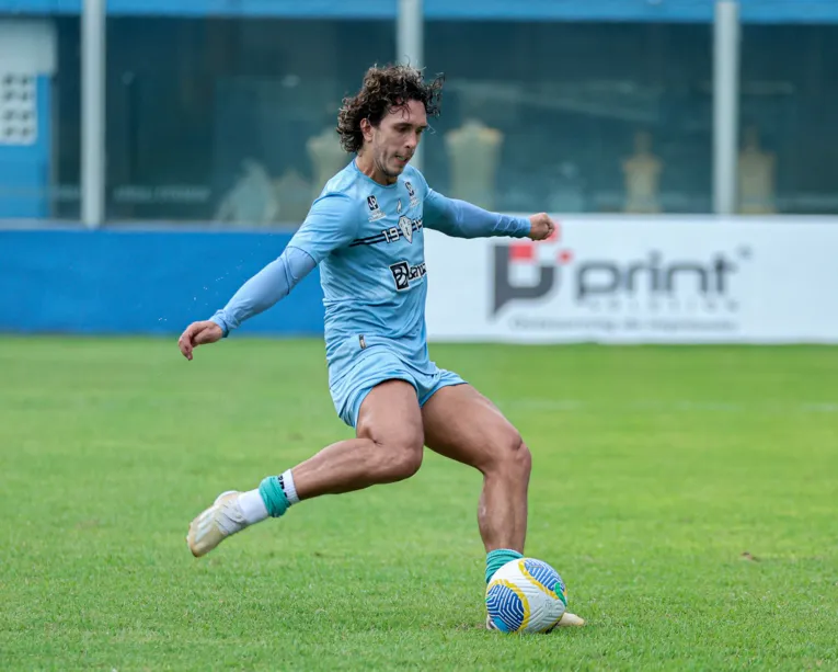 Nicolas ainda é uma esperança de gols do Paysandu e está escalado no ataque.