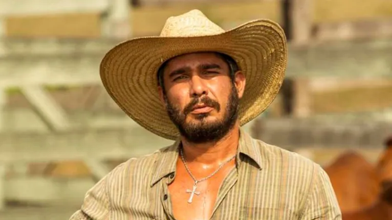 O ator Thommy Schiavo, que interpretou o peão Zoinho no remake de "Pantanal", faleceu aos 39 anos.