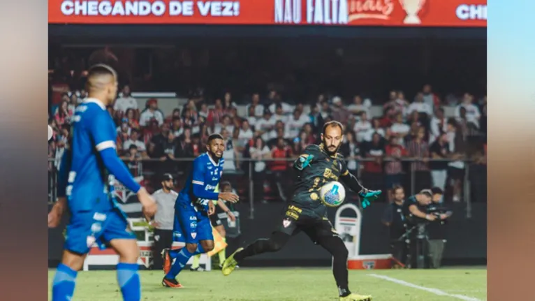 Axel Lopes foi gigantesco diante do São Paulo pela Copa do Brasil!