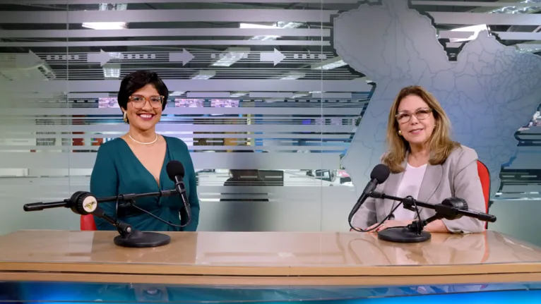 Priscila Belfort e Elisabete Grunvald após gravação do EP da semana no estúdio da RBA TV.