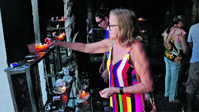 Fiéis homenageiam Nossa Senhora do Perpétuo Socorro