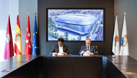 Momento da assinatura de contrato de Endrick com o Real Madrid