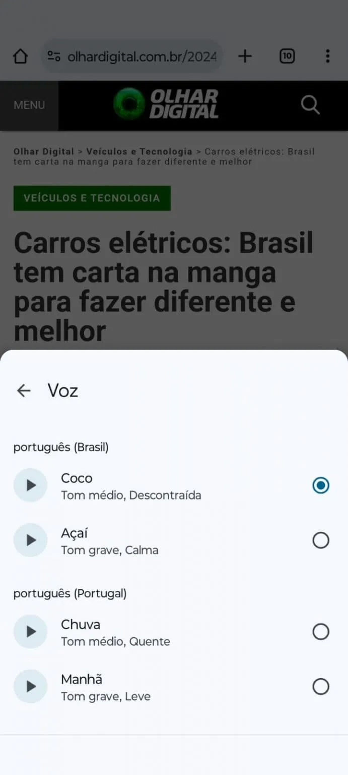 Você também pode alterar a voz usada, bem como o idioma.