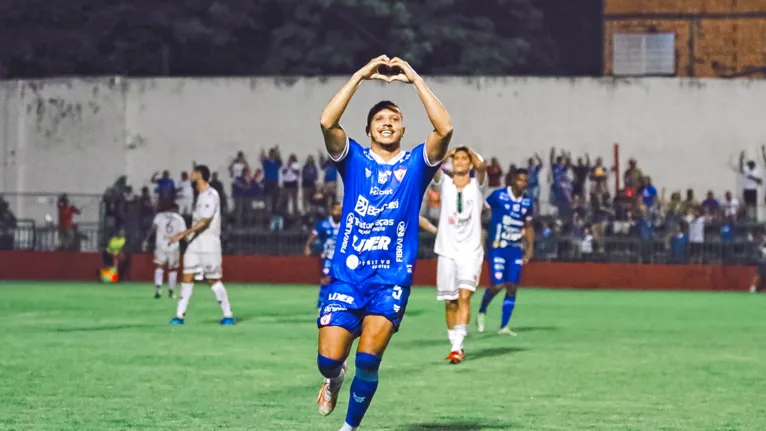 Dindê, ao contrário do Águia, faz uma boa temporada