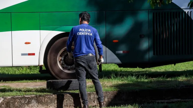 As condições dos pneus também forma analisadas pela perícia.