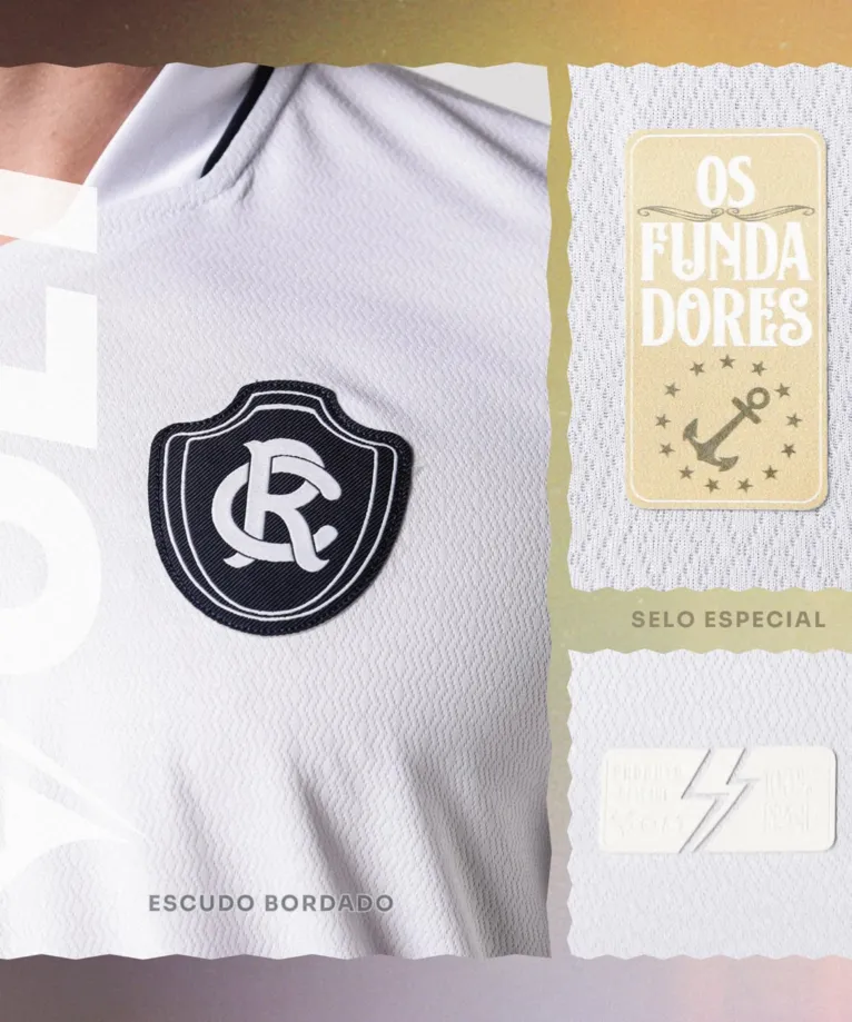 Escudo bordado e selo especial dourado