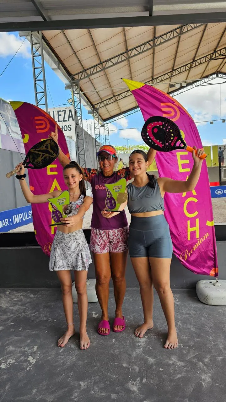 Laura Zanin e Maria Fernanda, campeãs da 1ª Etapa do Paraense de Beach Tennis na categoria sub 14 e vice campeãs do Ranking D’Beach na categoria C.