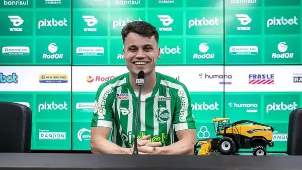 A Chape ainda tenta fechar o empréstimo de Rafinha Rech, que tem vínculo com o Juventude.