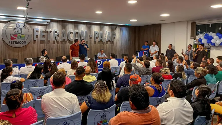 O evento ocorreu na sede da Fetracom.