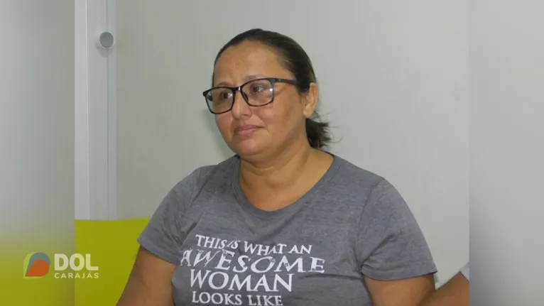 Leiliane Costa Santos teve que deixar a casa por medo de represálias