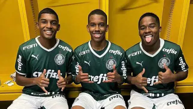 O trio de R$ 1 bilhão do Palmeiras: Luis Guilherme, Estêvão e Endrick ainda no sub-20 alviverde.